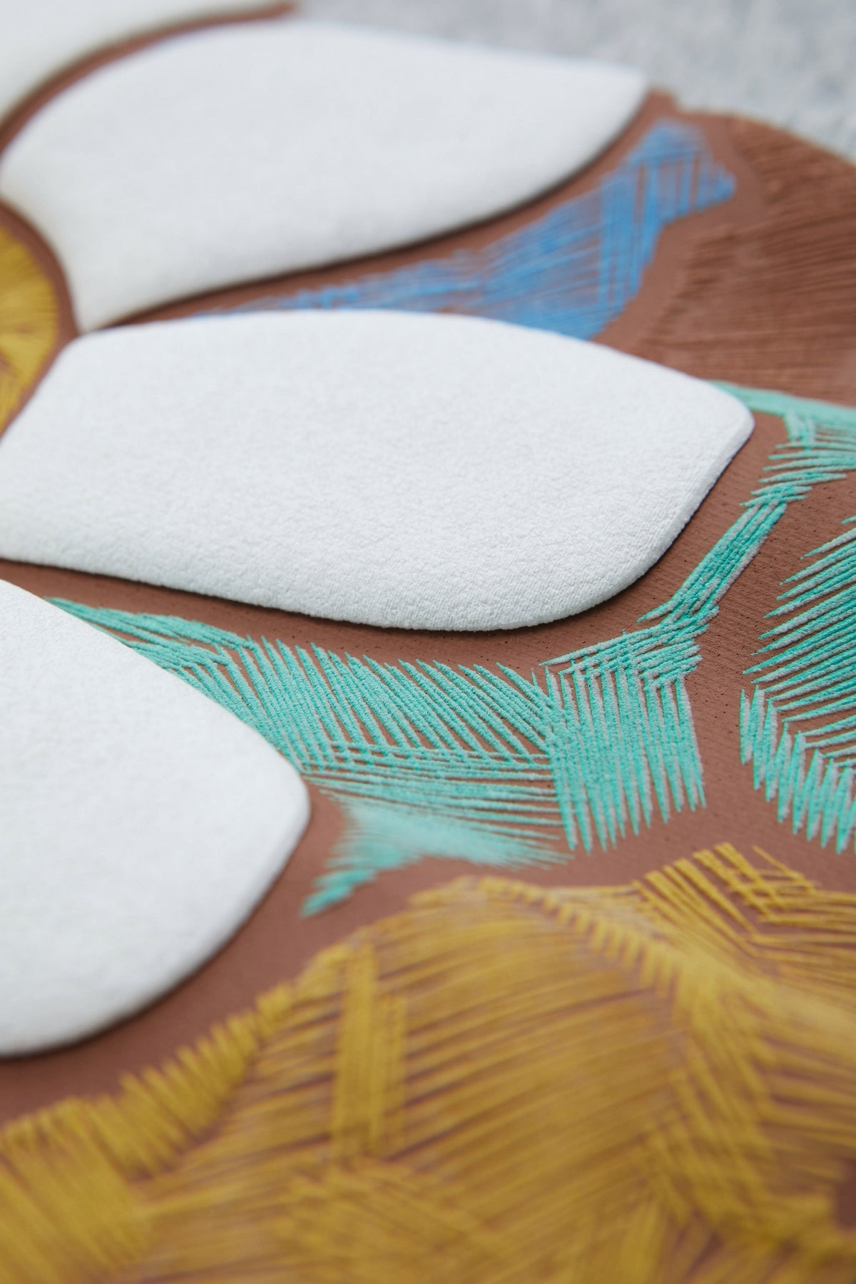 Color Artwork Daisy Crew