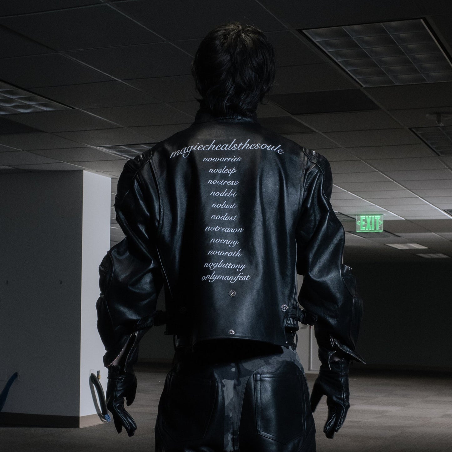 BL MAGIE LEATHER PADDED JACKET W/ SOFTENED DETACHABLE GLOVES